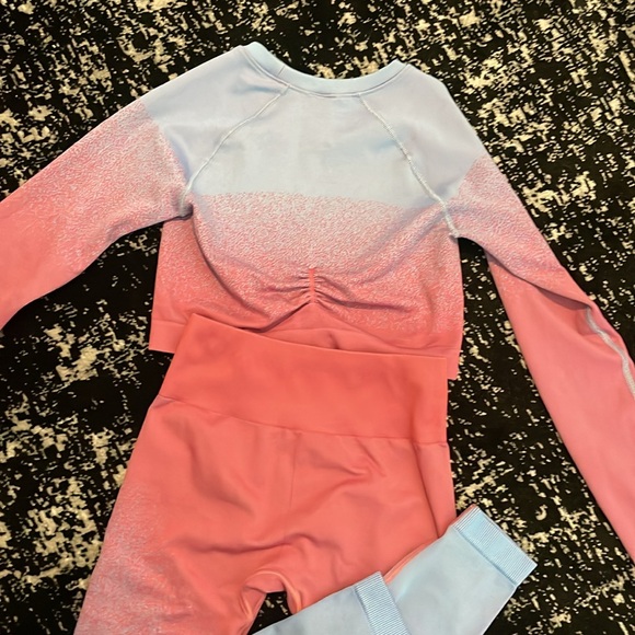 GYMSHARK ADAPT OMBRE SEAMLESS ROSE PINK/ LIGHT BLUE THREE PIECE WORKOUT SET XS/S - Picture 10 of 10